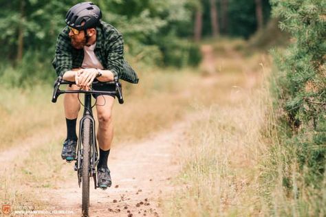 Gravel Bike Outfit, Adventure Bike Cycling, Cycling Aesthetic, Gravel Bike Bicycles, Gravel Biking, Gravel Cycling, Sporty Girl, Gravel Bikes, Biking Outfit