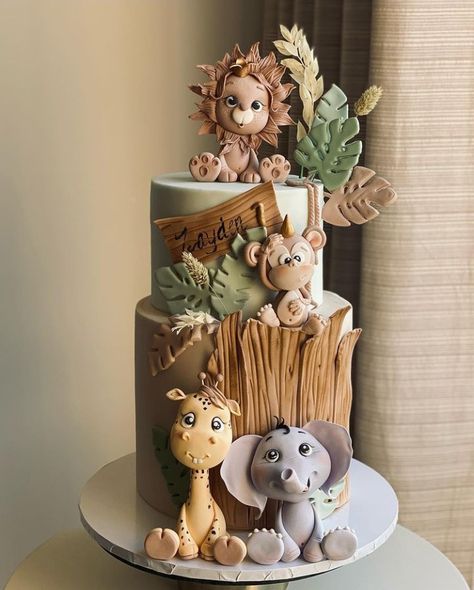 Woodland Birthday Cake, Jungle Safari Cake, Jungle Birthday Cakes, Jungle Cakes, Jungle Theme Cakes, Safari Cake, Animal Birthday Cakes, Baby First Birthday Cake, Baby Birthday Decorations