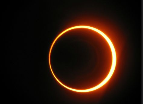 The new moon will sweep in front of the sun to create this year's first solar eclipse on June 10. A bright annulus - or ring - will surround the moon silhouette at mid-eclipse. ☀️🌑 Photo: At the mid-point of the October 3, 2005, annular solar eclipse, the outer rim of the sun appeared in a bright ring around the new moon. Image via Flickr user Abel Pardo Lopez in Madrid, Spain. Thank you, Abel! 📸 Go to EarthSky.org to find out more about this year's upcoming first solar eclipse! Astrology For The Soul, Partial Eclipse, Eclipse Solar, Moon Silhouette, Pinhole Camera, Solar Eclipses, Solar Flare, Total Eclipse, Hubble Space Telescope