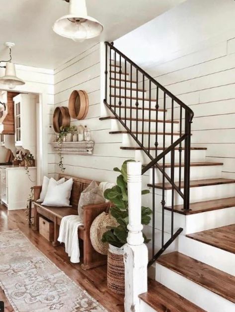 Farmhouse Staircase, Farmhouse Stairs, Beautiful Bedroom Designs, Farmhouse Entryway, Stair Case, Stair Decor, House Stairs, Living Room Decor Apartment, A Living Room