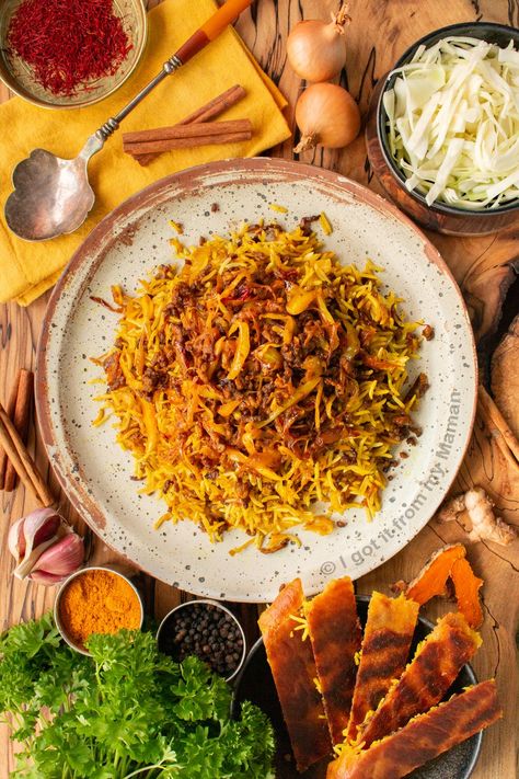 Kalam Polo Recipe - Persian Cabbage Rice Dish — I got it from my Maman Kalam Polo, Vegan Ground Meat, Iranian Dishes, Saffron Recipes, Persian Rice, Cabbage Rice, White Cabbage, Persian Cuisine, Iranian Food