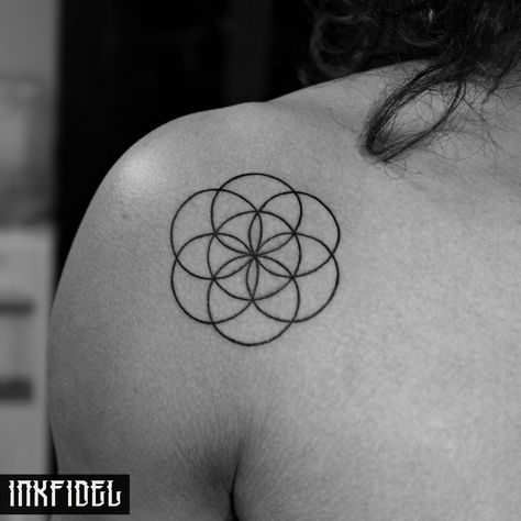 Seed Of Life Tattoo, Live Tattoo, Ab Soul, Belly Tattoo, Mushroom Tattoos, Seed Of Life, Sun Tattoo, Face Tattoo, Back Tattoos