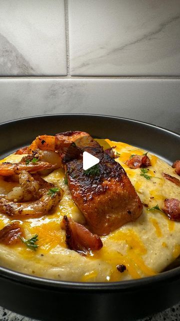 Pinky’s Kitchen on Instagram: "Salmon shrimp & grits ☺️☺️

#breakfast #brunch #quickandeasymeals #shrimpandgrits #salmonandgrits" Salmon And Grits Breakfast, Salmon And Grits, Grits Breakfast, Salmon And Shrimp, Shrimp Grits, Shrimp N Grits, Grits, Plant Based Recipes, Breakfast Brunch