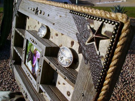 Diy Buckle, Belt Buckle Display, Buckle Display, Pic Frame, Trophy Display, Cowboy Decor, Western Crafts, Western Rustic, Western Furniture