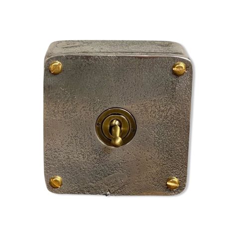 Single Gang 2 Way Switch Conduit Solid Cast Metal Light Switch 1950'S Industrial Style Vintage - BS EN Approved Made to fit modern conduit. This wonderful industrial vintage style switch is perfect for all styles of interiors, including barn conversations, contemporary, vintage, farmhouse and loft. Handcrafted & fitted with a 2 way 15-amp toggle switch. The switch used is to BS EN Standards  Handcrafted by a fully qualified electrician, so buy with confidence. www.vintage-electrical.com Conduit Lighting, Industrial Decor Kitchen, Steampunk Interior, Vintage Light Switches, 1950’s Style, Contemporary Vintage, Metal Light Switch, 1950 Vintage, Light Switches