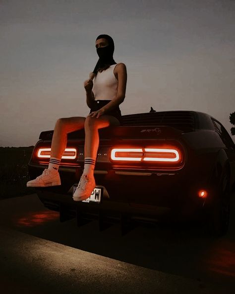 Dodge Challenger Photoshoot, Challenger Photoshoot, Dodge Challenger Aesthetic, Photoshoot Ideas Car, Car Shoot, Dodge Hellcat, Car Photoshoot, Melody Wallpaper, Dark Girl