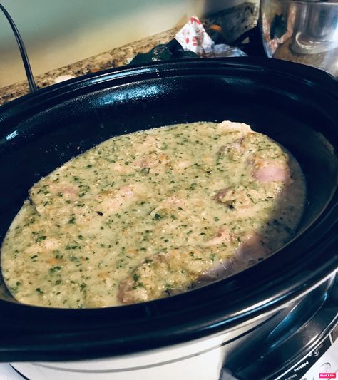 Salsa Verde Ranch Crockpot Chicken Ranch Crockpot Chicken, Ranch Crockpot, Easy Salsa Verde, Ranch Chicken Crockpot, Crockpot Chicken Dinners, Verde Chicken, Lunch Sides, Salsa Verde Chicken, Brunch Desserts