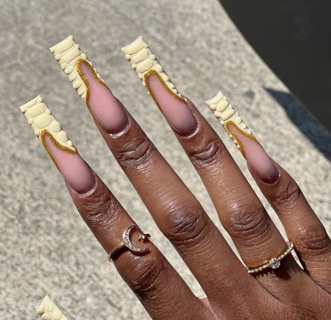 Fall Nails Pointy, Creme Nails Acrylic, Croc Nail Design, Nails For Baddies, Brown Acrylic Nails, Drip Nails, Colored Acrylic Nails, Dope Nail Designs, Exotic Nails