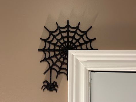 3D Printed Spider Web Door Corner Decorations -the perfect blend of spooky and stylish for your Halloween celebrations! These webbed wonders are meticulously 3D printed, adding a modern twist to a classic holiday staple. Made to order, our Spider webs comes in custom colours that can be tailored to suit your unique preferences and match your festive decor. The easy-to-use design will make your Halloween decorating experience simple, stress-free, and fun! Decorations can be customized in a variety of colours, ensuring that your Halloween decorations stand out or blend in with your decor. Simply let me know your preferred colour in the dropdown selection when ordering. Easy to Install: Each Happy Halloween corner decoration is designed to be able to balance without any adhesive. In the event 3d Print Halloween Decoration, 3d Printed Halloween Decorations, Halloween 3d Printing, Corner Decorations, Fun Decorations, Halloween 3d, 3d Printing Diy, Nature Friendly, Halloween Decorating