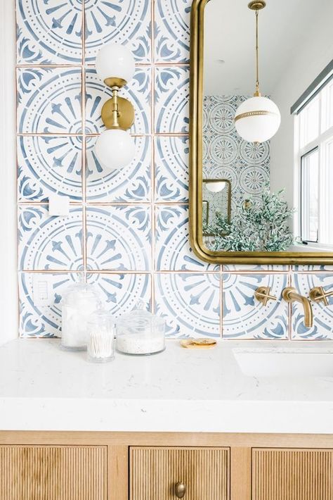 Patterned Tile, Gorgeous Tile, Bad Inspiration, New Build, Dream Bathroom, House Bathroom, Exterior House Colors, Bathroom Inspiration, 인테리어 디자인