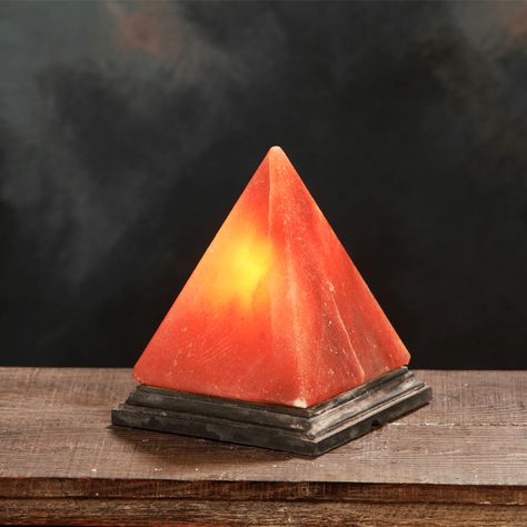 Himalayan salt lamp decor