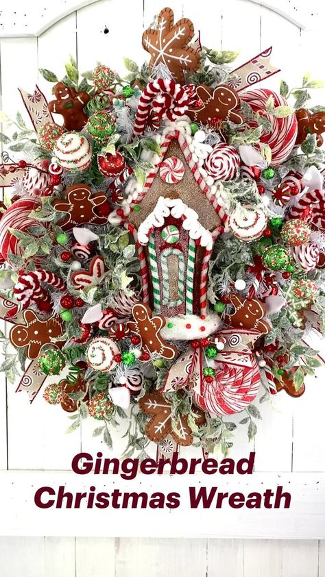 Gingerbread Wreaths, Wreaths Diy Christmas, Gingerbread Christmas Wreath, Gingerbread Crafts, Gingerbread Christmas Decor, Wreaths Christmas, Christmas Mesh Wreaths, Christmas Door Wreaths, Christmas Gingerbread Men