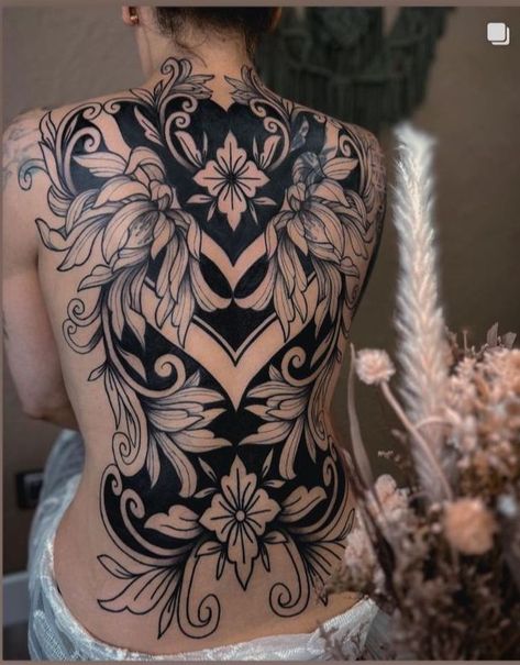 Large Feminine Back Tattoo, Ornamental Tattoo Design Back, Neo Traditional Back Tattoo, Backpiece Tattoo For Women, Half Back Tattoos Women, Large Back Tattoos For Women, Big Back Tattoos, Back Tattoo For Men, Traditional Back Tattoo