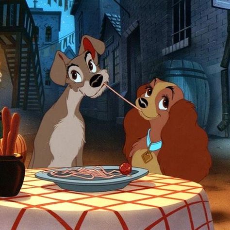 Old Disney Movies, Deco Disney, Foto Disney, Disney Dogs, Disney Wall, Disney Images, Disney Animals, Motion Pictures, Walt Disney Studios