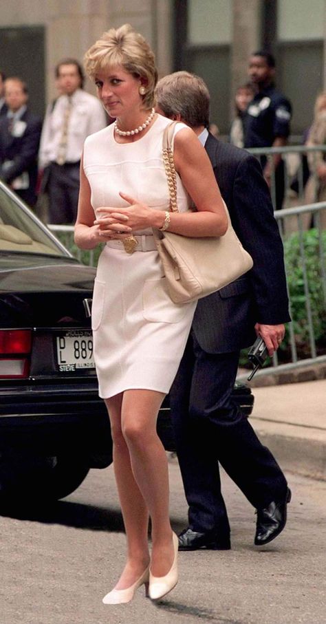 1990 Style, Princess Diana Dresses, Princess Diana Fashion, Princes Diana, Diana Fashion, Summer Outfits Women Over 40, Outfits Dress, Summer Dresses For Wedding Guest, Lady Diana Spencer