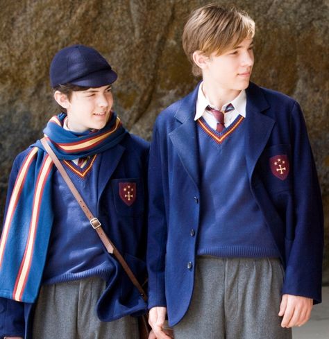 Edmund And Peter, Edmund Narnia, Skandar Keynes, Cair Paravel, Narnia Cast, Narnia Movies, Peter Pevensie, Narnia Prince Caspian, William Moseley