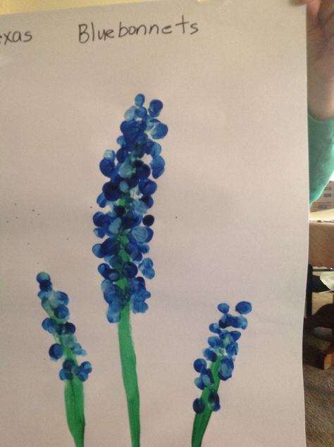 Preschool blue bonnets Teaching The Color Blue, Blue Color Craft For Preschoolers, Blue Crafts For Preschoolers, Blue Craft For Preschoolers, The Color Blue Crafts For Preschool, Blue Day Ideas For Preschool, Blue Art Preschool, Circle Craft For Toddlers, Blue Activity For Preschool