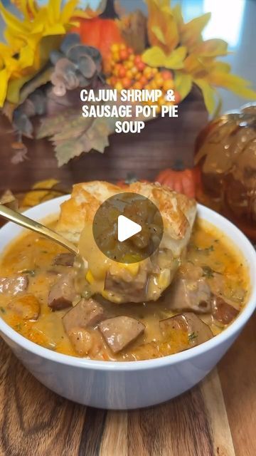 Seafood Network🦞🦐🦀🦑🐙🍤 on Instagram: "Cajun shrimp and sausage pot pie soup 🍲 👀 @imashleybreannn ❤️" Sausage Pot Pie, Cajun Shrimp And Sausage, Shrimp And Sausage, Shrimp Sausage, Pot Pie Soup, Cajun Shrimp, Pot Pie, Soups And Stews, Stew