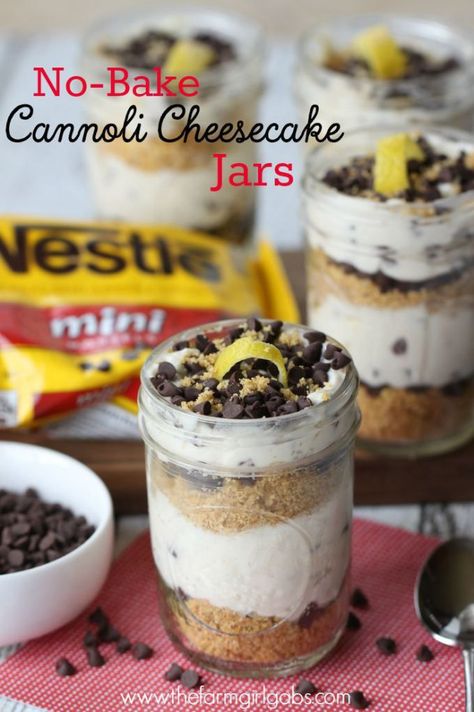 No-Bake Cannoli Cheesecake Jars are a modern spin on the classic Italian dessert. They are easy to make, delicious, and perfect for a crowd. This no-bake dessert is perfection. Desserts In Jars, Cannoli Cheesecake, Cheesecake Jars, Mason Jar Desserts, Cheesecake In A Jar, Dessert In A Jar, Birthday Desserts, Desserts For A Crowd, Cheese Serving