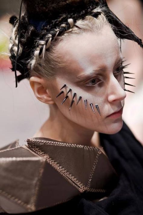 spiked Spikey Makeup, Make Up Studio, Drag Make-up, Avant Garde Makeup, Art Makeup, Special Effects Makeup, Fx Makeup, Stage Makeup, Sfx Makeup