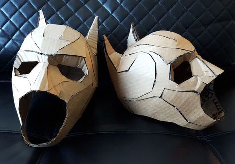 Picture of Cardbord Batman Cowl Batman Mask Template, Mask Cardboard, Starlord Mask, Batman Costume Diy, Batman Cowl, Cardboard Mask, Batman Suit, Batman Mask, Batman Costumes