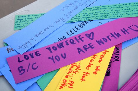 Several Crescenta Valley High School students invited their peers to create a “Chain of Kindness” Tuesday afternoon during the school’s “Ally Week,” which aimed to have the entire student body offer support for students who are in the LGBT community. Love Book Quotes, Middle School Activities, Library Activities, Work Skills, Student Body, Mental Health Care, Teacher Blogs, School Counseling, Social Work