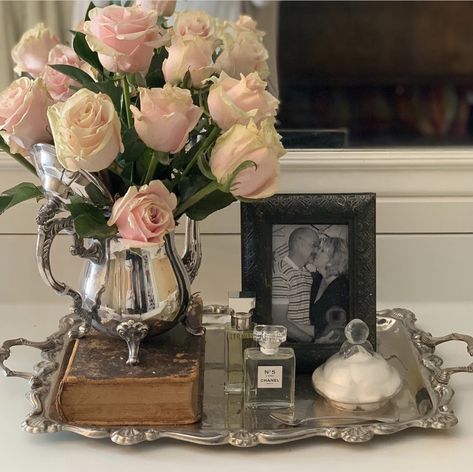 Styling Trays Vignettes, Decorating Silver Trays, Silver Tea Set Decor Ideas, What To Do With Old Silver Trays, Silver Tray Styling, Old Silver Trays Ideas, Ideas For Silver Trays, Silver Tray Decor Coffee Table, Silver Pitcher Decor Ideas