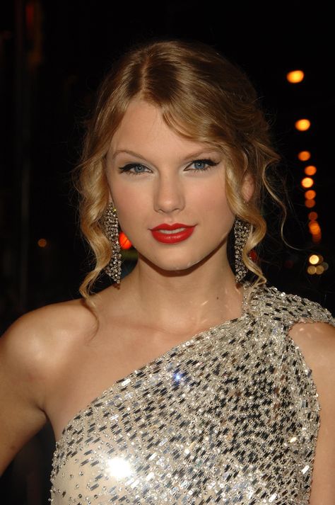 Taylor Swift Vma 2009, Vma 2009, Taylor Swift 2011, Taylor Swift 2010, Taylor Swift 2012, Taylor Swift Vma, Taylor Swift Makeup, Taylor Swift Red Carpet, Young Taylor Swift