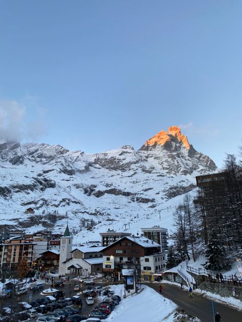 Cervinia Italy Skiing, Cervinia Italy, Trip Vision Board, Skiing Aesthetic, Im Coming Home, Ski Chalets, Winter Trip, Object Photography, Winter Mood