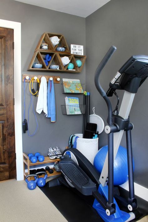 Gym Bedroom, Small Home Gyms, Small Home Gym Ideas, Home Gym Ideas, Small Home Gym, Workout Room Home, Home Gym Garage, Mini Gym, House Flipping