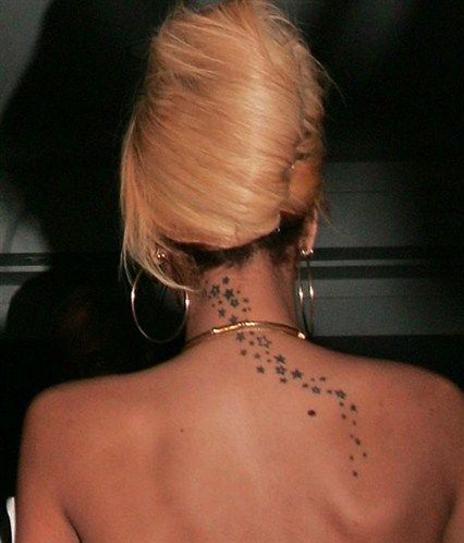 Rhianna tattoo - stars Rihanna Stars Tattoo, Star Behind Ear Tattoo, Rihanna Star Tattoo, Rhianna Tattoos, Tattoo Rihanna, Star Tattoo On Shoulder, Tattoo Stars, Faith Tattoo On Wrist, Stars Tattoo