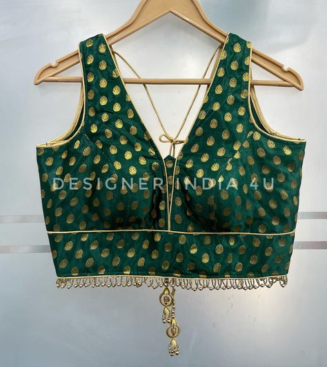 This is a readymade green silk blouse.  I make it exclusively for my customers by using high quality velvet fabrics. I will only make it after you confirm your order. Blouse is made using silk fabric. Blouses For Saree, Green Silk Blouse, Lehenga Top, Velvet Fabrics, Saree Lehenga, Designer Silk Sarees, Blouse Style, Saree Blouses, Silk Saree Blouse