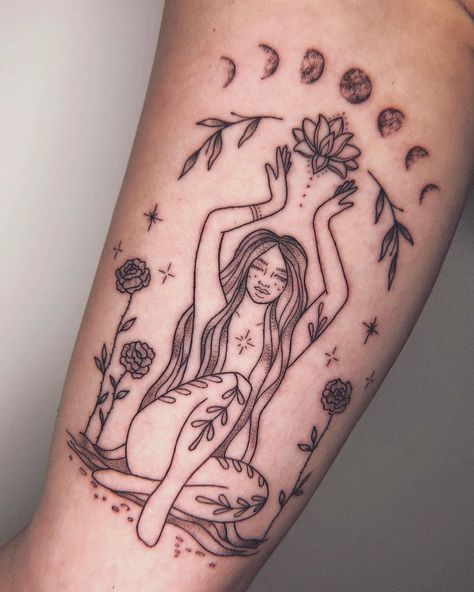 Placenta Tattoo, Earth Goddess Tattoo Divine Feminine, Nature Goddess Tattoo, Goddess Tattoo Ideas, Earth Goddess Tattoo, Gaia Tattoo, Womb Art, Mother Earth Tattoo, Skin Inspiration