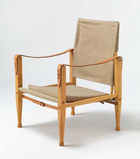 Kaare Klint Safari Chair, Desert Tent, Kaare Klint, Safari Chair, Campaign Furniture, Outdoor Lounge Chair, Modular Furniture, Furniture Details, Chairs Armchairs