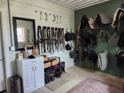 Stable Tack Room Ideas, Organized Tack Room, Tack And Feed Room Ideas, Tack Room Organization Diy, Tackroom Ideas Equestrian, Small Tack Room, Small Tack Room Ideas, Tack Room Ideas, Room Seating Ideas