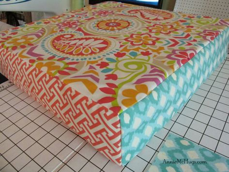 Easy DIY Cushion Recover tutorial. Camper Cushions, Diy Cushion Covers, Sewing Cushions, Upholstery Diy, Outdoor Cushion Covers, Modern Upholstery, Diy Cushion, Sewing Pillows, Patio Cushions