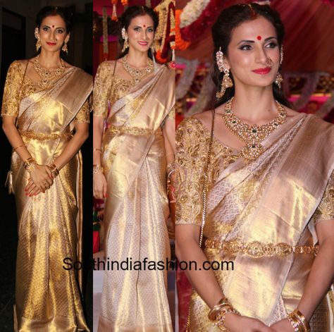 Shilpa Reddy in a gold kanjeevaram saree Gold Saree Wedding, Thalambralu Saree, Gold Kanjivaram Saree, White Kanjeevaram Saree, Gold Pattu Saree, Gold Kanjeevaram Saree, Manavarai Saree, Pattu Sarees Wedding, Rekha Saree