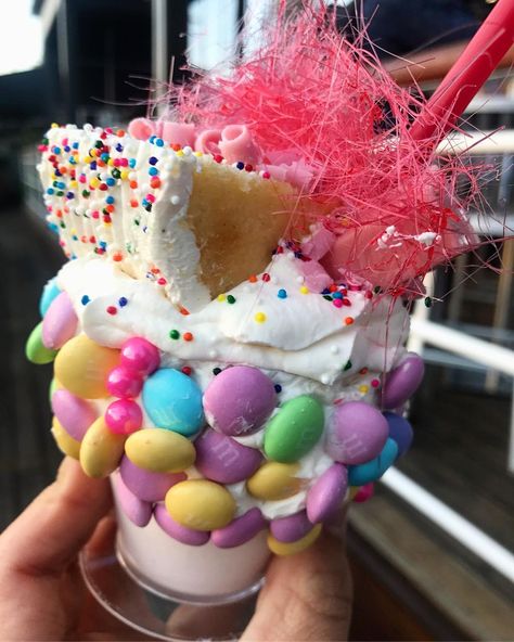 35 of the most Instagrammable foods and drinks in Philadelphia Food In Philadelphia, Best Food In Philadelphia, Philadelphia Food, Pretty Sweets, Usa Vacations, Philadelphia Recipes, Philly Food, Foods And Drinks, Unique Desserts