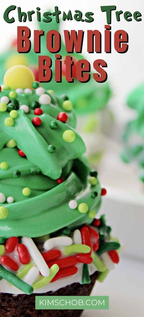 Tree Brownies, Mini Brownie Bites, Green Frosting, Christmas Tree Brownies, Ultimate Brownies, Easy Christmas Tree, Easy Holiday Treats, Christmas Brownies, Decorate Cookies