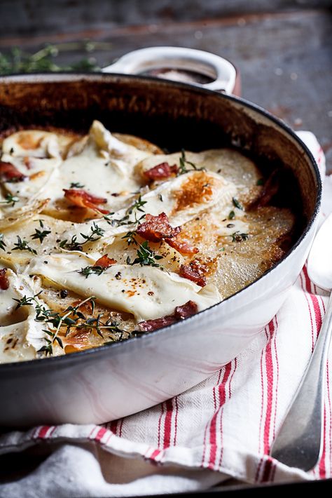 Bacon and brie potato bake Brie Bake, Champagne Cream Sauce, Bacon And Brie, Brie Cheese Recipes, Brie Recipes, Potato Bake, Easy Bacon, Simply Delicious, Potato Dishes