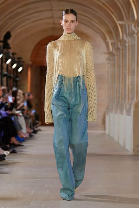 Victoria Beckham: Ready-To-Wear AW23 - 10 Magazine Fall 2023 Ready To Wear, 2023 Ready To Wear, Fall Fashion 2016, Winter 2023, Fall 2023, Fashion Show Collection, 2016 Fashion, Kpop Outfits, Playing Dress Up