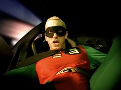 3 June 2002 - Without Me - Eminem Without Me Eminem, Marshall Eminem, Eminem Memes, Eminem Funny, Eminem Songs, Eminem Photos, Attention Please, Eminem Rap, Eminem Slim Shady