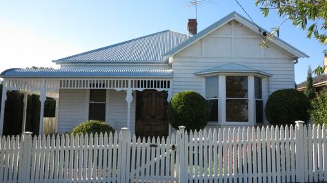 Belmont Re-roofing Project features Zincalume® True Blue Roofing Pty Ltd have recently completed this Re-roofing project in Belmont, a southern suburb of Geelong, Victoria.  The name “Belmont”means “beautiful hill” and True Blue Roofing Pty Ltd have ensured this home’s new metal roof shines bright upon the hill! The clients decided to replace their old, rusty, galvanised iron roof with a... Gutter Colors, Galvanized Roofing, Metal Roof Colors, Weatherboard House, Zinc Roof, Cambridge House, Roof Restoration, Fibreglass Roof, Galvanized Iron