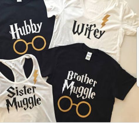 Christmas Gift Sister, Universal Studios Orlando Trip, Harry Potter Theme Birthday, Universal Studios Outfit, Disney Universal Studios, Cumpleaños Harry Potter, Universal Vacation, Disney Family Vacation Shirts, Universal Shirts