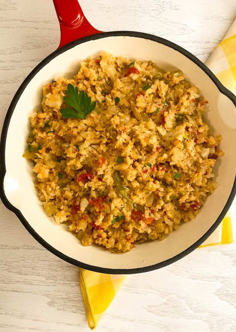 Cajun Cauliflower Rice - A Sprinkling of Cayenne Keto Dinners Easy, Cajun Cauliflower Rice, Dinner Ideas Keto, Cajun Cauliflower, Keto Snacks On The Go, Louisiana Shrimp, Low Carb Rice, Shrimp Creole, Cauliflower Fried