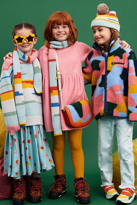 Stella Kids have fun with recycling | Stella McCartney Stella Kids, Kids Fashion Trends, Kids Summer Fashion, Kids Fashion Dress, Kids Trend, Girls Stripes, Winter Kids, Stella Mccartney Kids, 가을 패션