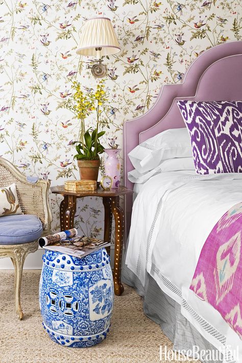 Bedroom Ideas Lavender, Lilac Bedroom Decor, Trendy Bedroom Colors, Purple Bed Sheets, Headboards Ideas, Purple Bedroom Ideas, Lilac Bedroom, Spring Bedroom Decor, Bedding Duvet Sets