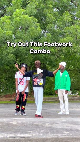 Footwork Dance, Hiphop Dance, Dance Class, Just Dance, Dance Moves, Dancer, Hip Hop