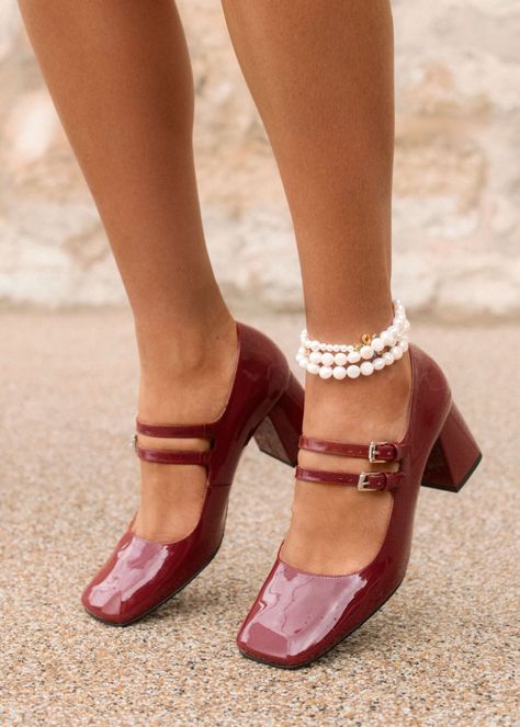 Patent Leather Mary Jane Pumps - Red - & Other Stories GB Sweet Disposition, 2023 Outfits, Cute Shoes Heels, Spring Work Outfits, Chunky Loafers, Fall Lookbook, Classic Heels, Shoe Inspo, Mary Jane Pumps