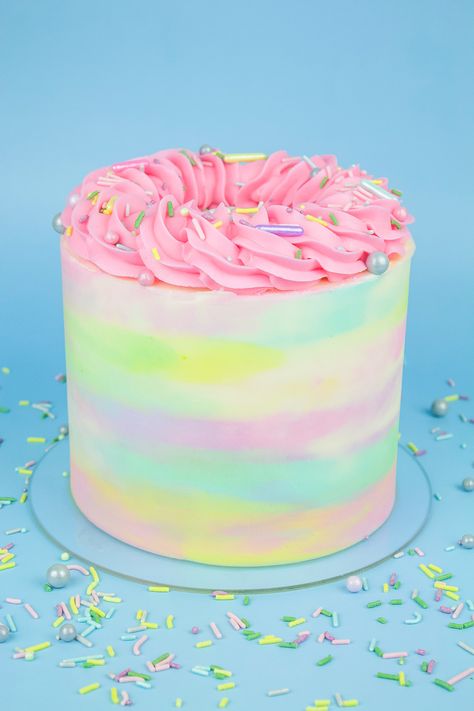 Easter Cake - Sweets & Treats Blog Easter Rainbow Cake, Easter Layer Cake, Pastel Colored Cake, Simple Pastel Cake, Easter Buttercream Cake, Pastel Cake Birthdays, Colorful Cakes Birthday, Spring Cakes Ideas, Spring Cake Flavors